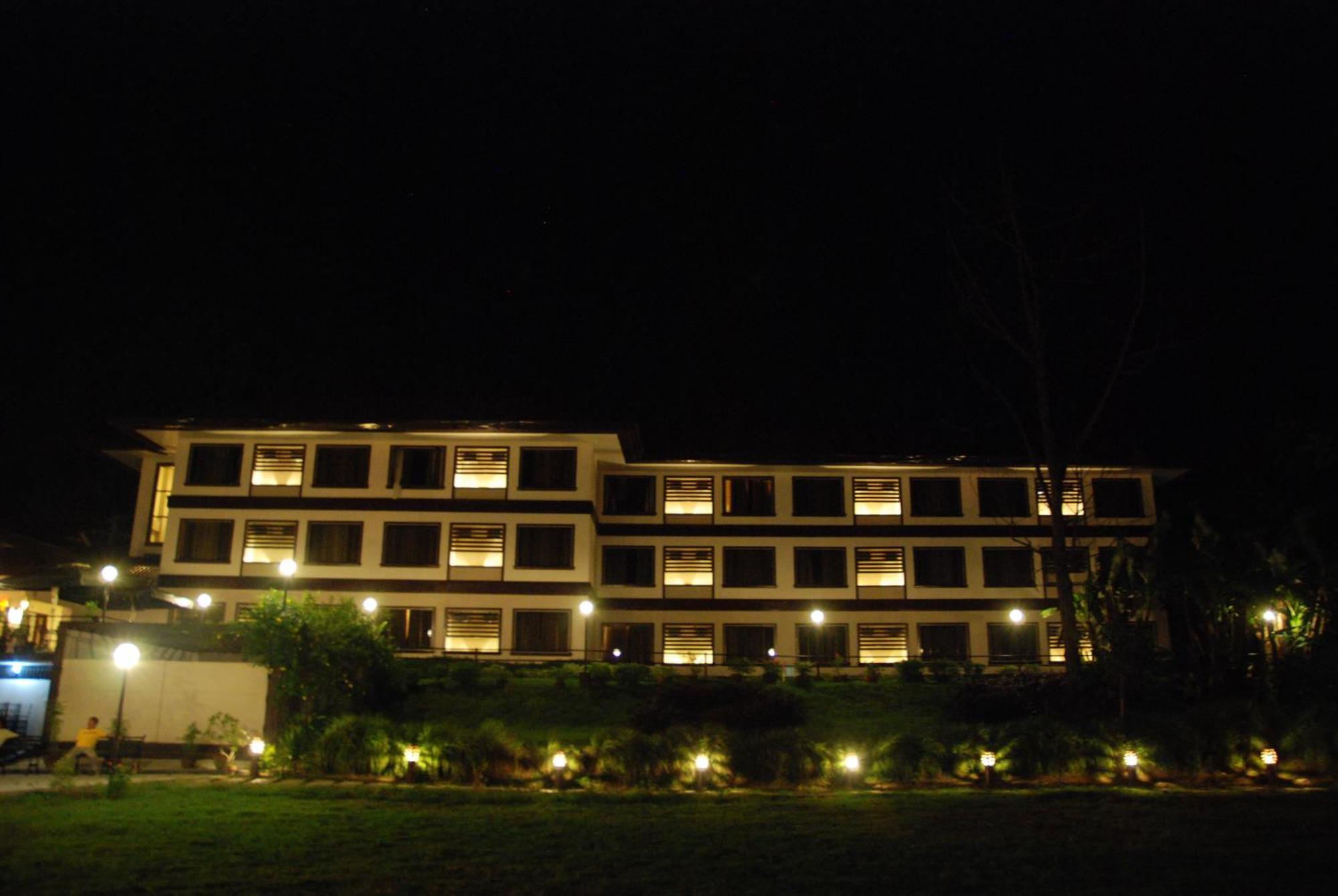 Hotel Tropika Davao Ngoại thất bức ảnh
