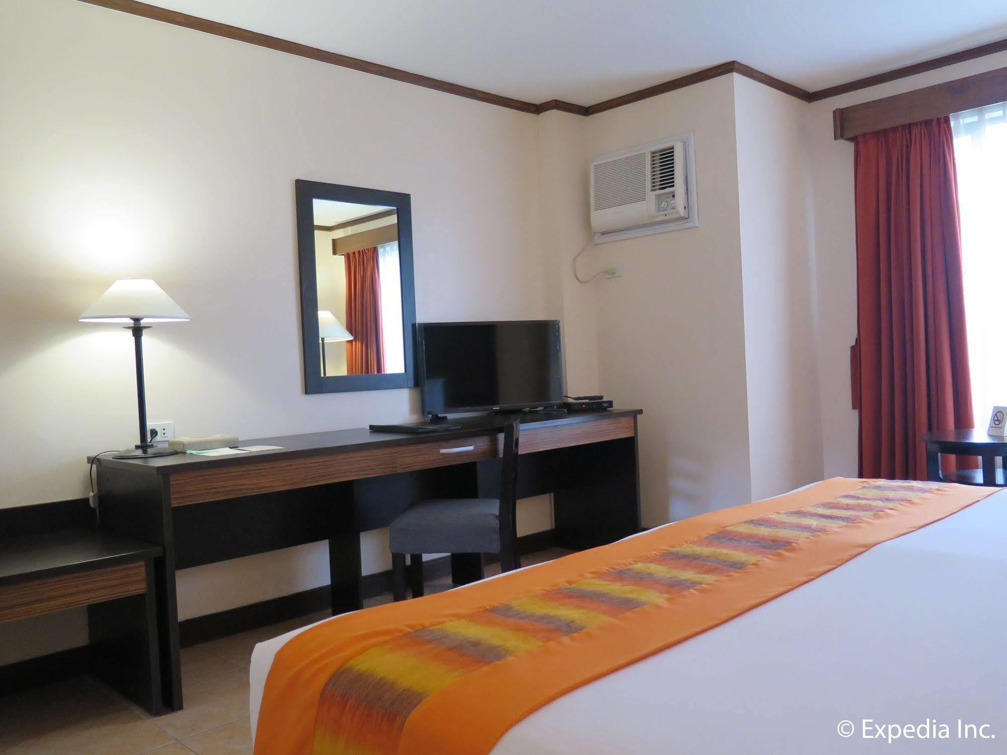 Hotel Tropika Davao Ngoại thất bức ảnh