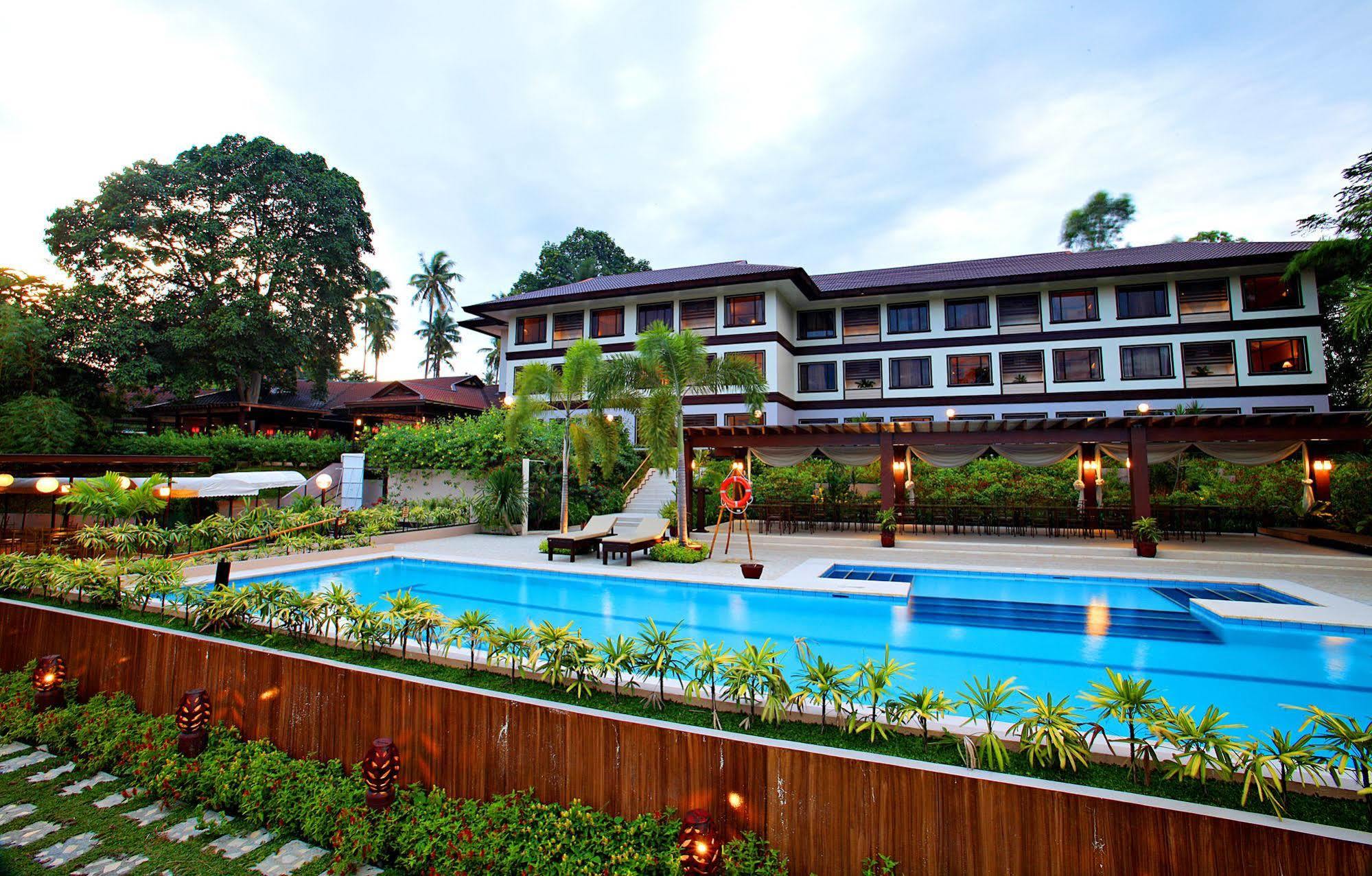 Hotel Tropika Davao Ngoại thất bức ảnh