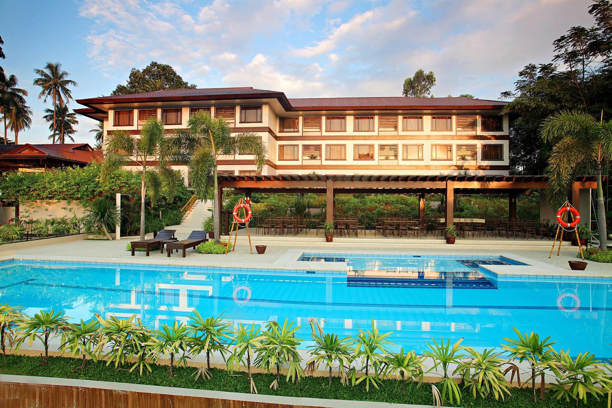 Hotel Tropika Davao Ngoại thất bức ảnh